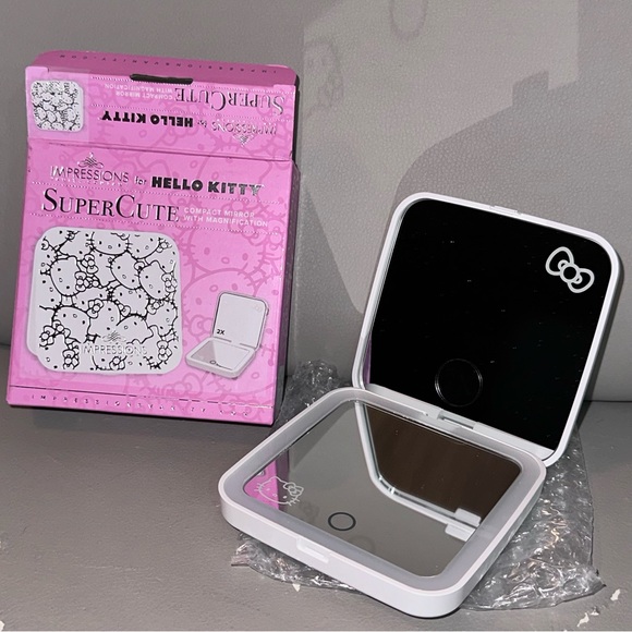 Impressions Vanity Hello Kitty Supercute Compact Mirror with Touch Sensor Switch - Picture 2 of 10